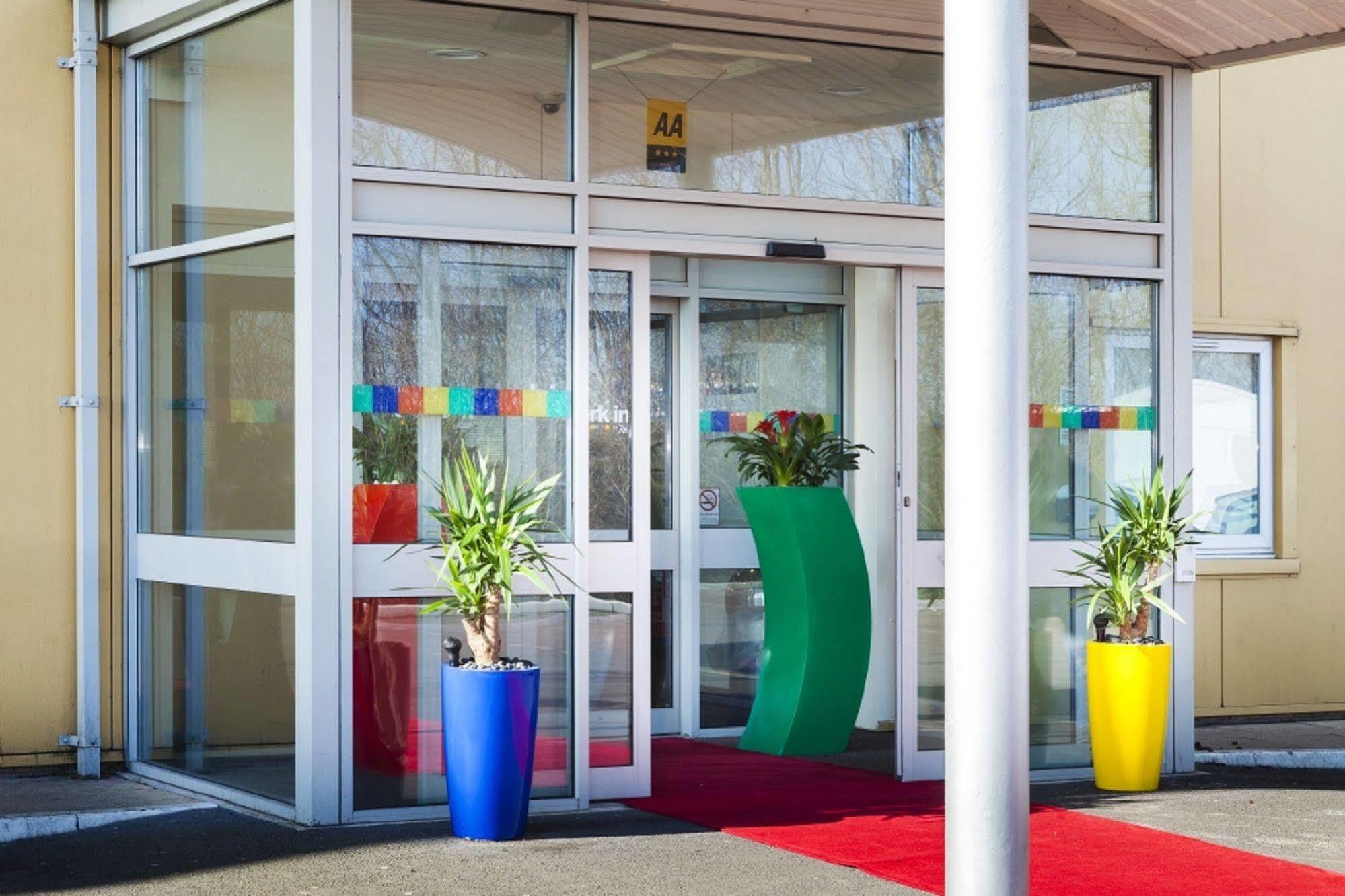 Doncaster International Hotel By Roomsbooked Luaran gambar