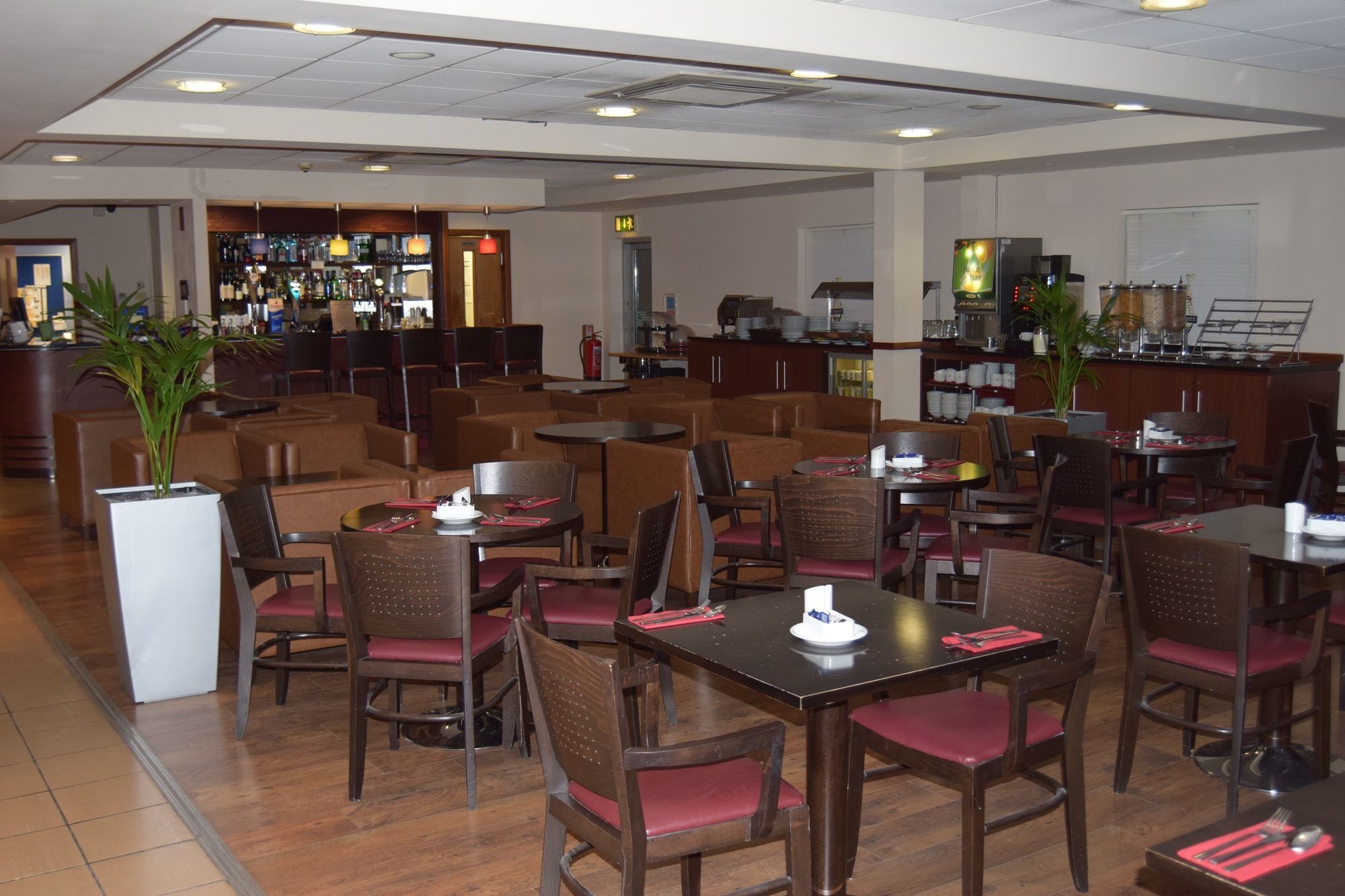 Doncaster International Hotel By Roomsbooked Luaran gambar