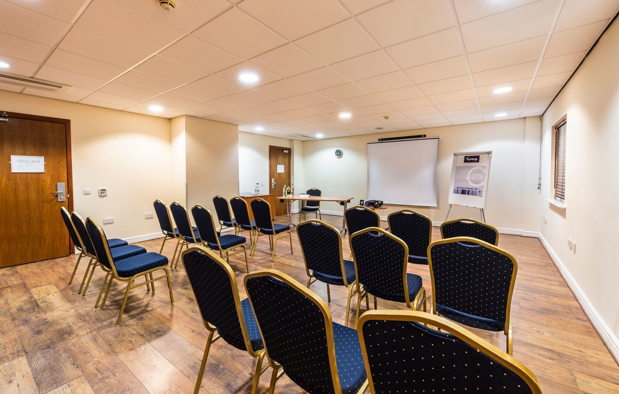 Doncaster International Hotel By Roomsbooked Luaran gambar